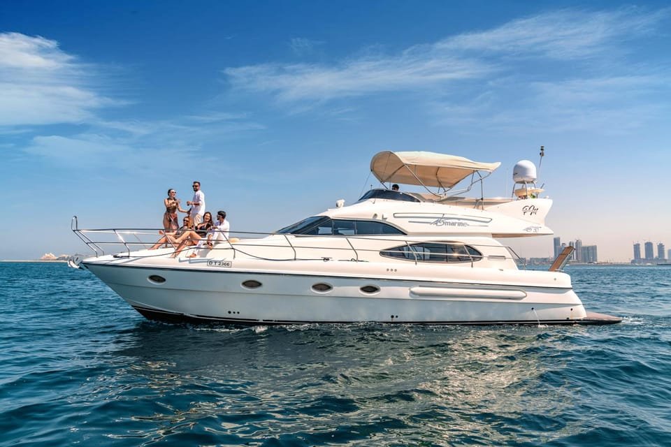 Yacht Tour : Présentation